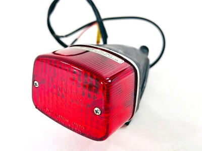 NOS CONJUNTO DE LUZ TRASERA KAWASAKI KDX250 KLX250 KDX400 23024-4001 Foto 1 de 4