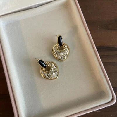 Brincos de coração de cisne Swarovski assinado pavê de cristal preto esmalte perfurado pendente - Imagem 1 de 4