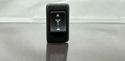 Aerial switch suit 93 94 95 96 R33 Nissan Skyline gts 5931/5934/5932 - Image 1 of 4