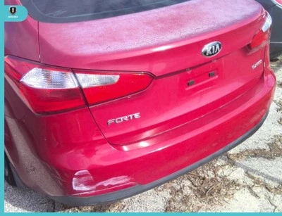 Conjunto de parachoques trasero Kia Forte 2014-2016 OEM Foto 1 de 4
