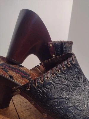 Bare Traps Ace Women's Leather Studded Clog/Heels Sz 9-M - Image 1 of 4