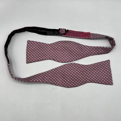 Vineyard Vines Bow Tie Mens Pink White Whale Print Silk Adjustable Made USA - Image 1 of 4