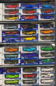 Réplica de coches diecast Maisto 1:18, 50+ variaciones, totalmente nuevos, ¡envío gratuito! - Imagen 1 de 367