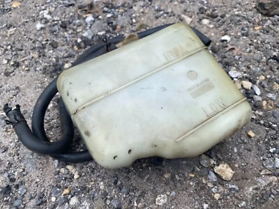 Toyota Celica RA64 RA65 22RE 1984 1985 motor radiador refrigerante depósito moldura Foto 1 de 4