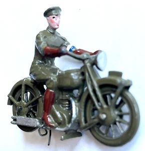 VINTAGE BRITAINS LEAD WW1 SOLDAT MOTORRAD VERSANDFAHRER MIT ORIGINALLACK - Bild 1 von 6