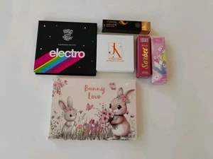 Lotto di 6 articoli trucco nuovi con scatola: Medusa, Yensa, Estate, Zeesea & Bunny Love - Foto 1 di 19