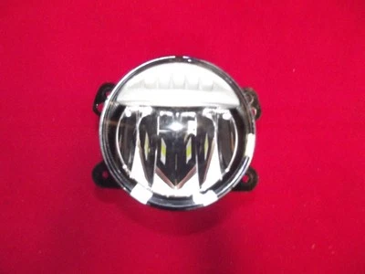 Оригинальная светодиодная противотуманная фара передняя правая или левая для Jeep Wrangler 2018-2023 годов выпуска 68307273AA - Изображение 1 из 4