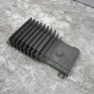 2003-2006 Yukon Denali Sierra Denali Center Console Amplifier 15114454 UNTESTED - Image 1 of 4