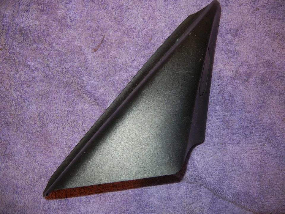 Cubierta de espejo retrovisor interior derecho convertible SAAB 95-98 NG900 4551057 P1 Foto 1 de 3