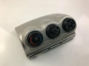 E2962 TOYOTA URBAN CRUISER 2009 Climate Control Unit 55406-52190 - Picture 1 of 4