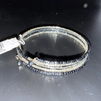 Pulsera de alambre de memoria con cuentas y cornetas gris, negro y ahumado  Foto 1 de 4