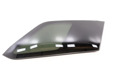 Nissan Pathfinder 2022-2025 cuarto de cristal/ventana Rh 83300-6ta0a Foto 1 de 4