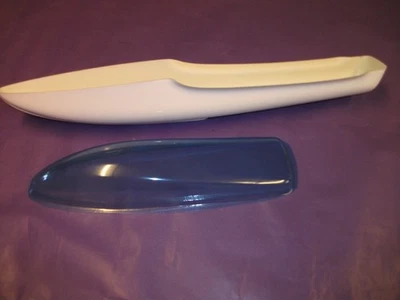 seal vulture hull in white with canopy in blue!!!!! - Image 1 of 3