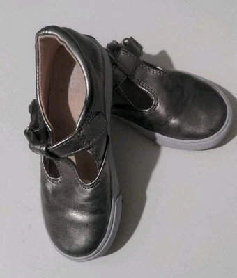 Keds Toddler Girl Daphne Silver Sneaker Shoes. Size 10M - Image 1 of 4