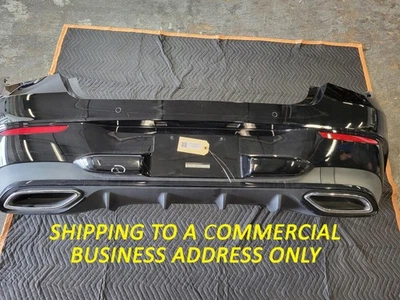 Cubierta de parachoques trasero usada OEM Mercedes-Benz para 2020-2023 CLA250 Foto 1 de 4