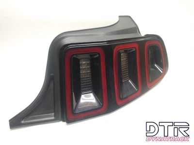 Ford Mustang 2013-2014 Right Passenger Tail Light OEM Foto 1 de 4
