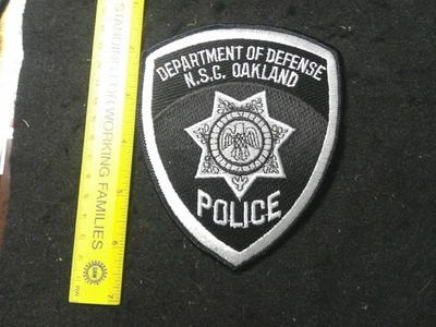 Federal California defunct 1998 Navy Naval Supply Center Oakland DOD Police patc - Image 1 of 3