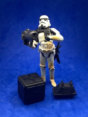 Figura personalizada de Star Wars: RT-7722 - Imperial Sandtrooper/Stormtrooper con droide ratón Foto 1 de 4