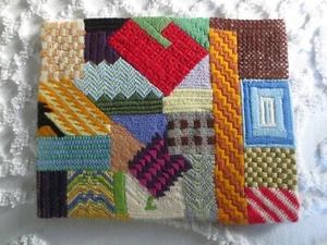 Pannello "Crazy Stitch" PATTERN & DESIGNS AGHI - 11-1/2" x 9-1/4" - Foto 1 di 4