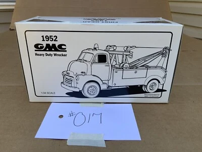 FIRST GEAR 1952 GMC HEAVY DUTY WRECKER 1:34 19-1769 Spra-Strip DIECAST - Image 1 of 4