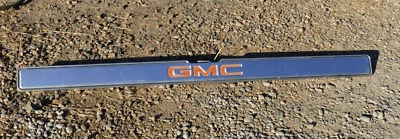 73 74 75 76 77 78 79 80 gmc C15 c25 k15 k25 panel moldura portón trasero Foto 1 de 4