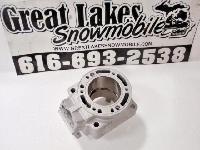 Motor triplo para snowmobile Yamaha SRX 700 Reman. Cilindro 8DN00 SRX700 sem núcleo! - Imagem 1 de 1