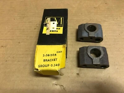 GM 561564 Rocker Shaft Bracket -- NOS, GENUINE OEM -- Lot of 2 - Image 1 of 4