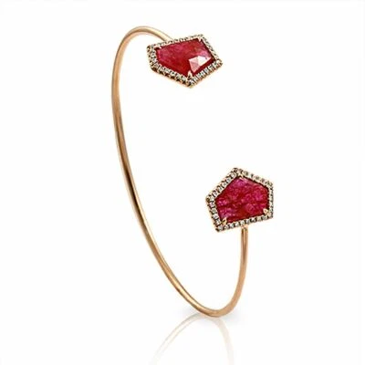 Brazalete de oro rosa de 14 quilates con diamantes de 0,36 quilates de rubí de 5,56 quilates tallada rosa Foto 1 de 4