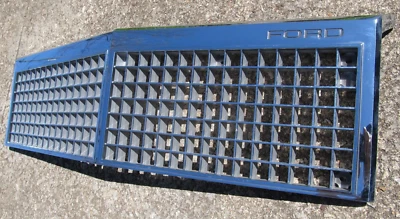 NOS 79 80 81 1979 1980 1981 FORD LTD PARRILLA DELANTERA BONITA Foto 1 de 4