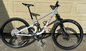 Marin Rift Zone 2 , Size Medium - Picture 1 of 1