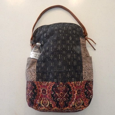 Bolso de Mano Billabong, Grande/Boho/Correa para el Hombro de Cuero Sintético, Cremallera Superior, Forrado, En muy buena condición Foto 1 de 4