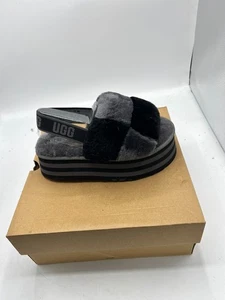 SANDALIA UGG FLUFF YEAH DISCO CHECKER SLIDE NEGRA/GRIS OSCURO EE. UU. 8/UE 39 - Imagen 1 de 6