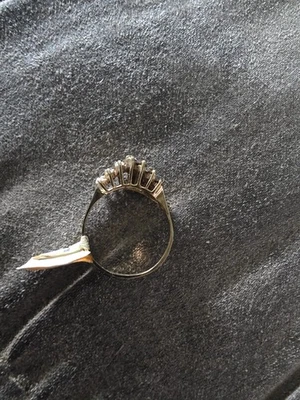 Anillo de compromiso de oro amarillo de 14k con diamantes y topacio talla 6 Foto 1 de 2