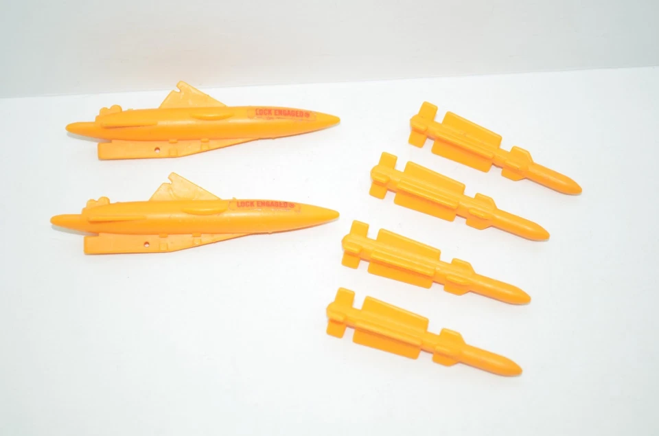 Vintage 1985 Gi Joe Snow Cat Missiles Yellow Rockets Parts Lot Please Follow Us - Image 1 of 1