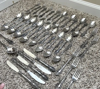 Juego de cubiertos Towle SCC de acero inoxidable Japón de 43 piezas cuchillos cucharas tenedores para servir Foto 1 de 4