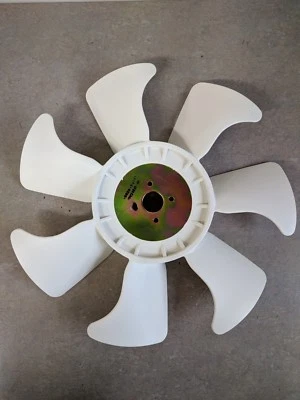 Nuevo ventilador de refrigeración genuino OEM KIOTI E5629-74111 para tractores modelo CK DK DS y LK Foto 1 de 4