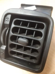 MG MGF Right Hand Dashboard Fresh Air Vent dash board (from 1997 car) - Picture 1 of 1