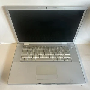 Apple MacBook Pro A1226 Laptop 15" Core 2 Duo 2.4GHz Scraps/Salvage - Picture 1 of 9