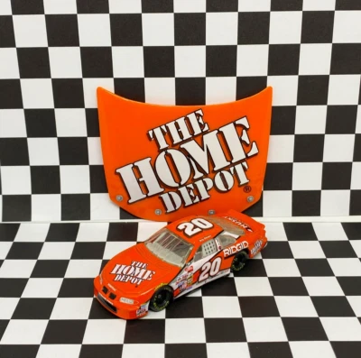 *LOOSE* NASCAR Winners Circle 2000 Tony Stewart The Home Depot Pontiac 1/64 - Image 1 of 4