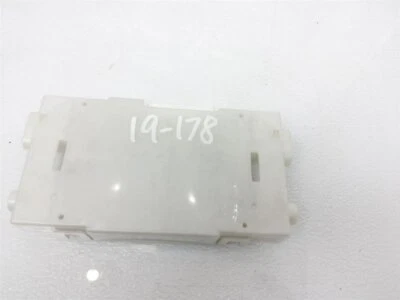 2016-2018 Nissan Maxima Air Conditioner Amplifier Control Module 27760-4Ra1a - Изображение 1 из 4