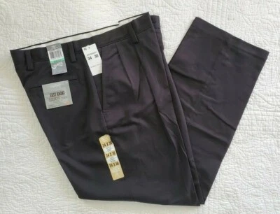 Nuevos Pantalones Plisados Para Hombre Dockers Fácil Caqui Calce Clásico D3 Negros Foto 1 de 4