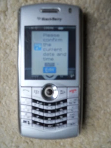 Vintage BlackBerry Keyboard Camera Cell Phone. - Zdjęcie 1 z 10