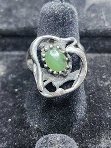 Vintage Sterling Silver Green Jade Brutalist Ring MCM Modernist Size 6 - Picture 1 of 4