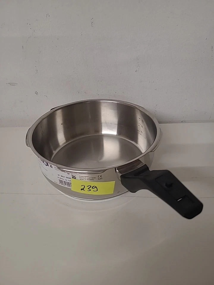 Schnellkochtopf WMF Perfect Plus 3 L ohne Deckel - Bild 1 von 3