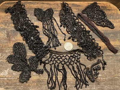 Antiguo abalorio de vidrio negro azabache VICTORIANO CUENTAS A MANO apliques de adorno LUTO Foto 1 de 4