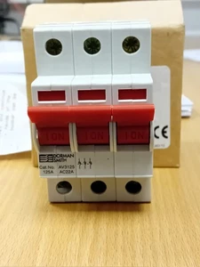 Dorman Smith 125 Amp AV3125 - 3 Phase 3 Pole Switch disconnector / isolator. - Picture 1 of 9