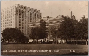 Foto postal de ROCHESTER, Minnesota RPPC "The Clinic & The Kahler" década de 1930 sin usar - Imagen 1 de 2