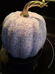 Kürbis, Decoupage, Lavendel Paisley - Bild 1 von 1