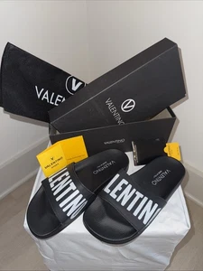 Sandalia VALENTINO Negra a Rayas Contraste Irene Deslizable Diseñador MP$300 Talla 7 - Imagen 1 de 2