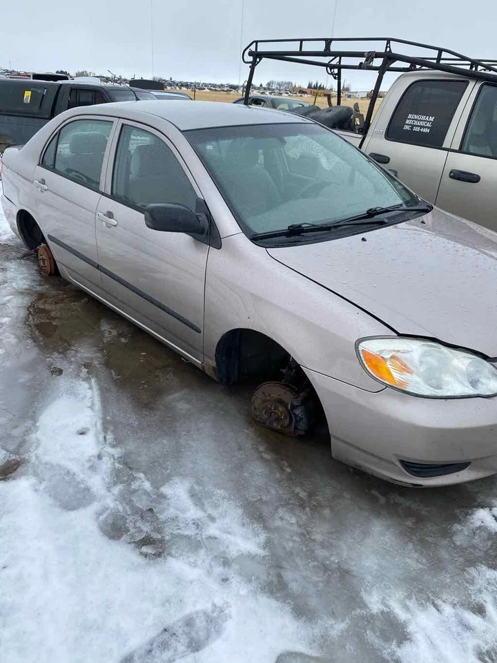 Medidor de flujo de aire de inyección de combustible usado se adapta a: Toyota Corolla 2003 grado A Foto 1 de 4